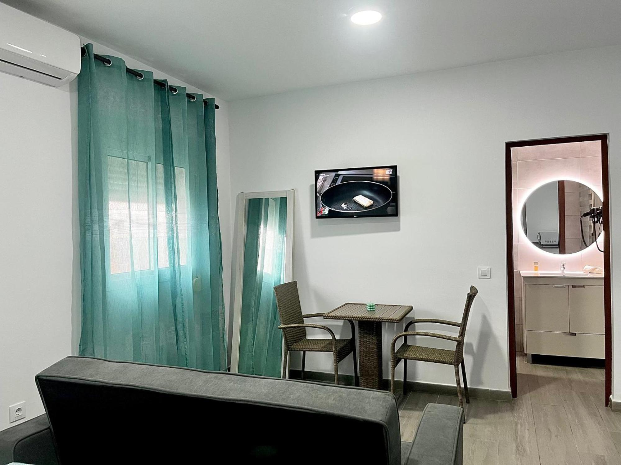 Hostal Los Mellizos Conil De La Frontera Bagian luar foto