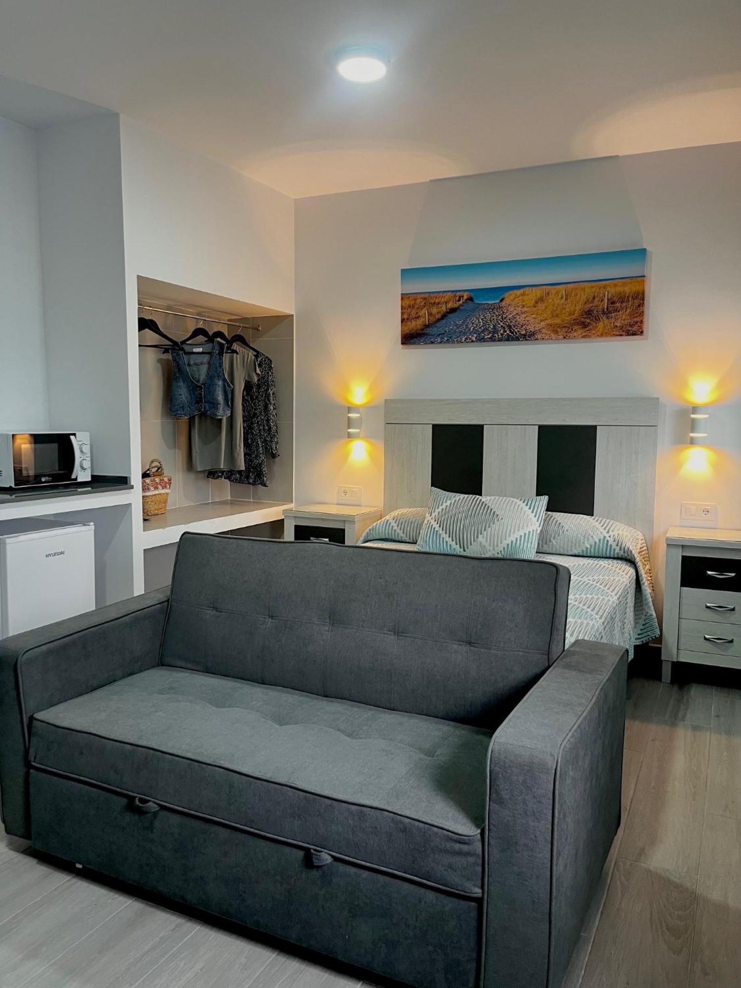 Hostal Los Mellizos Conil De La Frontera Bagian luar foto