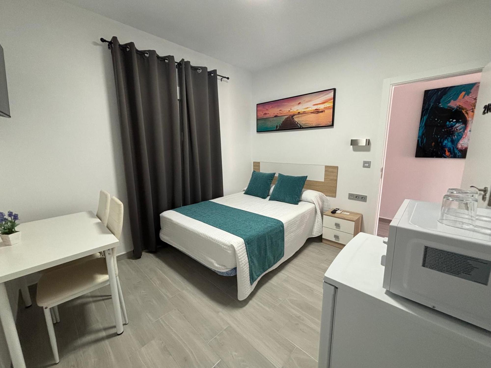 Hostal Los Mellizos Conil De La Frontera Bagian luar foto