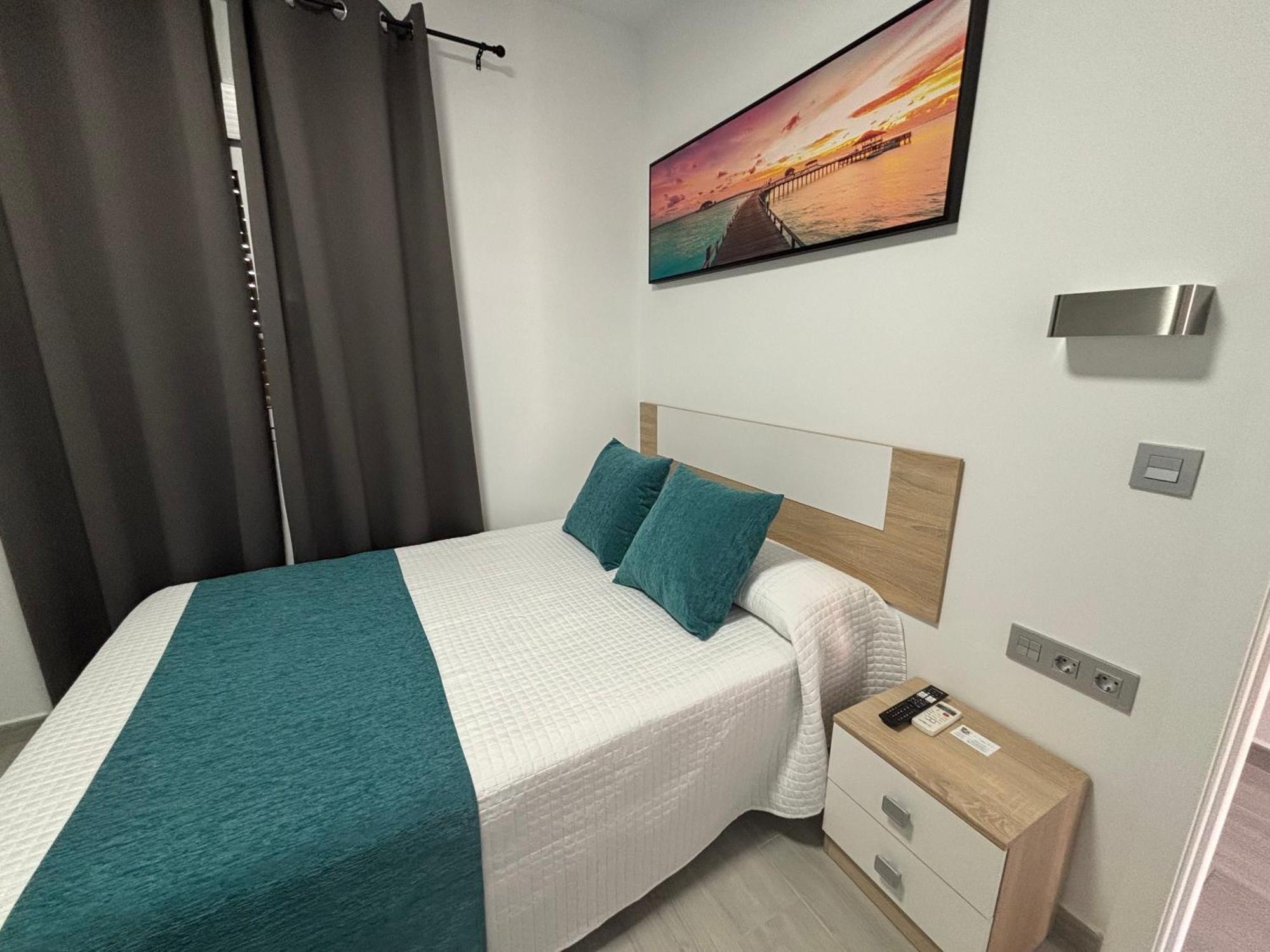 Hostal Los Mellizos Conil De La Frontera Bagian luar foto